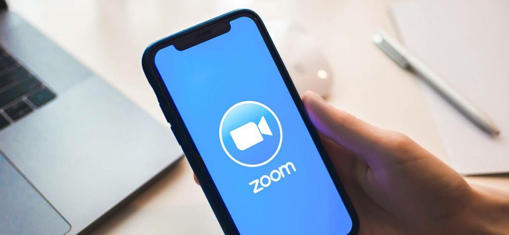 Выручка Zoom выросла почти в три раза — до 956 млн долларов