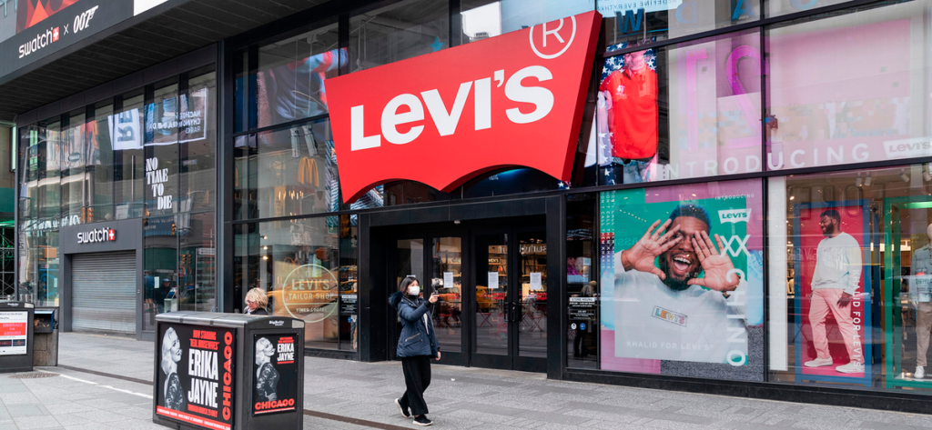 Levi Strauss revenue in the third quarter increased by 41%